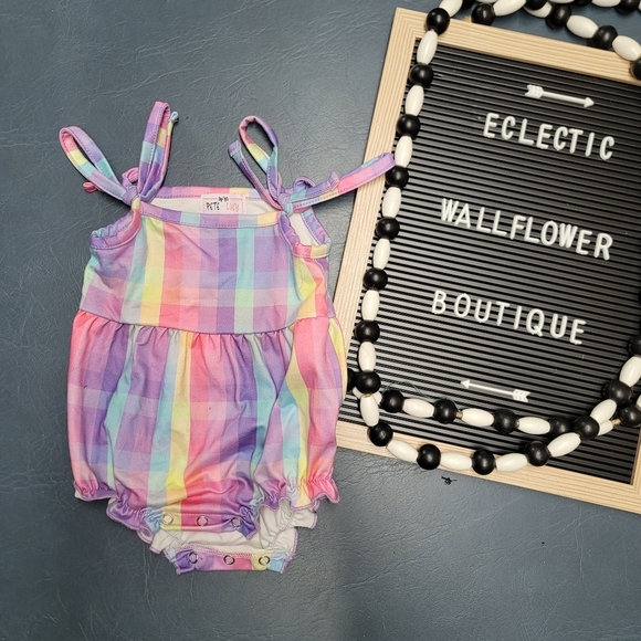 Pete and lucy 0/3 month bubble romper - Picture 1 of 3